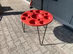Retro Jaren 60 Tafel - Oranje Kunststof, 45 tot 60 cm, Gebruikt, Rond, Ophalen of Verzenden