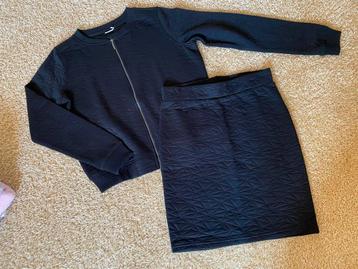 Jacqueline de Yong set zwart rok + bomber Jack/vest mt. M/L beschikbaar voor biedingen