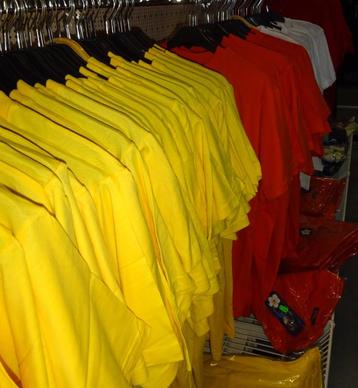 NIEUW Partij van 2000 stuks Kwaliteit 100% katoen T-Shirt Me beschikbaar voor biedingen