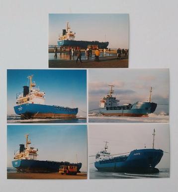 Stranding Hunte op Texel.  beschikbaar voor biedingen