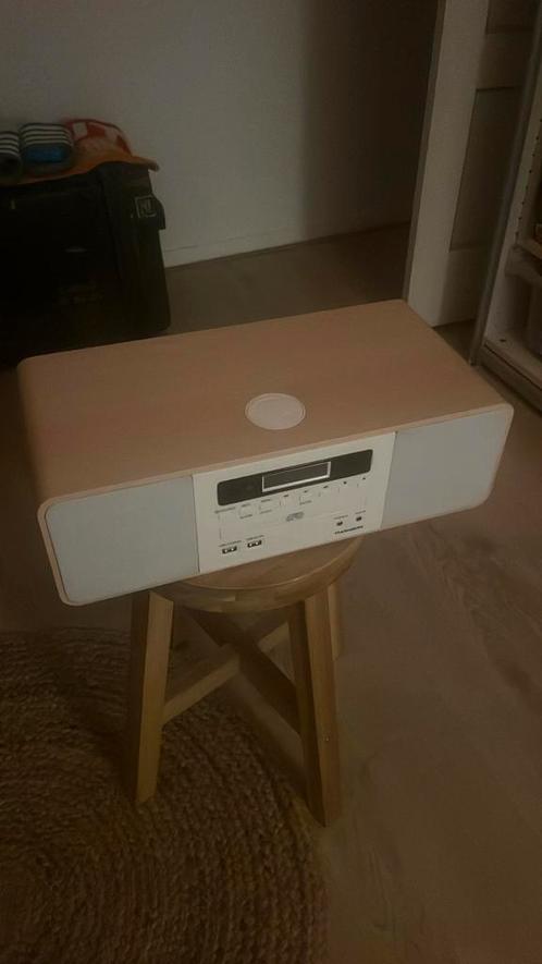 mooie moderne radio (koppelen met bluetooth mogelijk), Audio, Tv en Foto, Radio's, Zo goed als nieuw, Radio, Ophalen