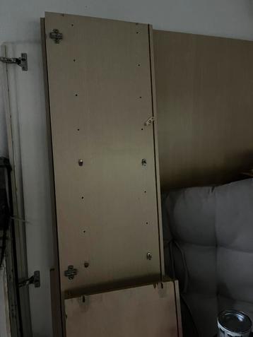 Kast b100 h198 d43 beschikbaar voor biedingen