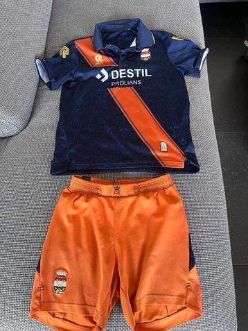 Willem II kindertenue maat 152 beschikbaar voor biedingen