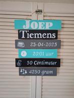 Uniek kraamcadeau, handgemaakte Naambord nav geboortekaartje, Kinderen en Baby's, Kraamcadeaus en Geboorteborden, Kraamcadeau