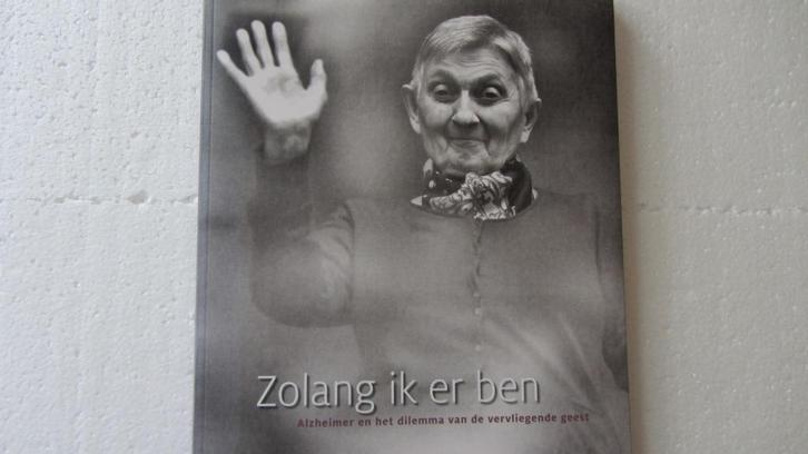 Zolang ik er ben - Alzheimer + Dvd box - Dementie en dan..., Boeken, Advies, Hulp en Training, Zo goed als nieuw, Ophalen of Verzenden