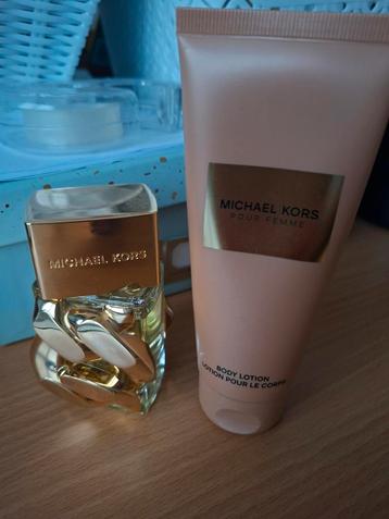 Michael Kors Pour Femme Set - Parfum & Bodylotion beschikbaar voor biedingen