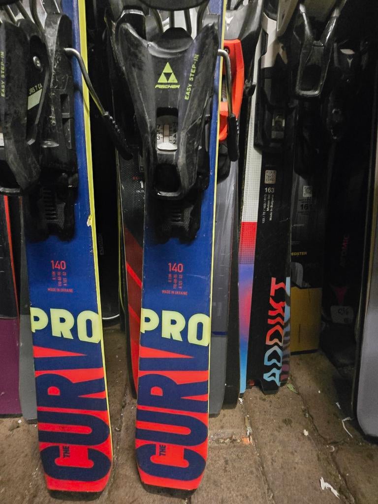 140cm FISCHER THE CURV RC4 PRO JUNIOR SKIS, 160 tot 180 cm, Fischer, Ophalen of Verzenden, Zo goed als nieuw