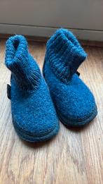 Giesswein sloffen maat 25 blauw, Kinderen en Baby's, Slofjes, Jongetje of Meisje, Ophalen of Verzenden, Zo goed als nieuw