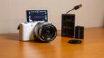Sony a5100 vlogcamera + 16-50mm lens + dubbele batterijlader, Ophalen of Verzenden, Zo goed als nieuw, Sony, 23 Megapixel
