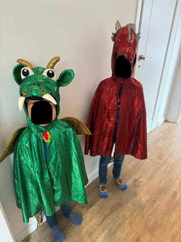 2 drakencapes Carnaval beschikbaar voor biedingen