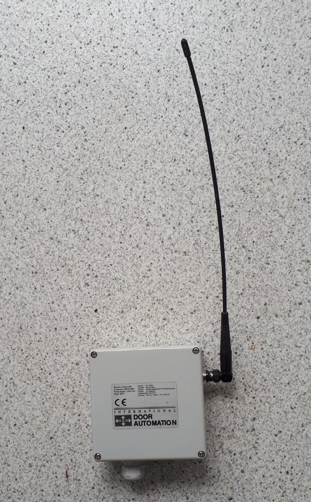 overhead deur ontvanger en zender, Doe-het-zelf en Verbouw, Deuren en Horren, Nieuw, Garagedeur, 200 tot 215 cm, 120 cm of meer