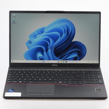 Fuijitsu LifeBook E5512 i5-1235U/16GB/512GB SSD Win 11 beschikbaar voor biedingen