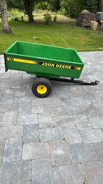 John Deere aanhanger voor zitmaaier., Tuin en Terras, Zitmaaiers, Ophalen of Verzenden, Gebruikt, 90 tot 120 cm