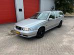 Volvo V70 2.4 170PK AUT 2000 Grijs, Auto's, Volvo, Stof, Zwart, 1465 kg, 2435 cc