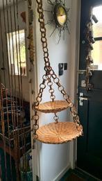 Vintage rieten hang etagère, Huis en Inrichting, Woonaccessoires | Etagères, Ophalen of Verzenden, Zo goed als nieuw