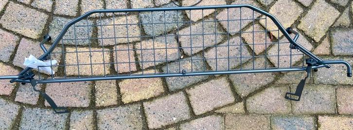 Travall Hondenrek voor de Volkswagen Passat (station), Auto diversen, Hondenrekken, Zo goed als nieuw, Ophalen