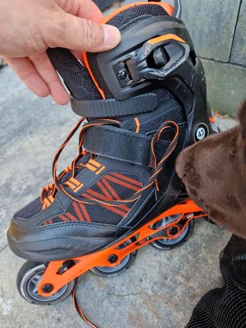 Skeelers met complete beschermers.weinig gebruikt 41 42 43. beschikbaar voor biedingen