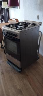 Fornuis 50cm breed, Witgoed en Apparatuur, Fornuizen, Ophalen, Grill, 4 kookzones, Zo goed als nieuw