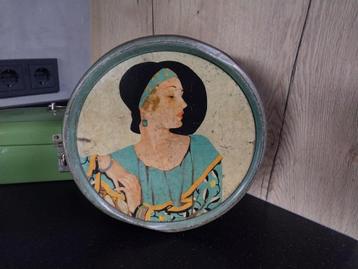 nostalgische oud voorraadblik uit de vervlogen jaren beschikbaar voor biedingen