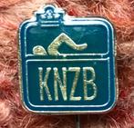 Speldje KNZB Emaille groen, Ophalen of Verzenden, Zo goed als nieuw, Sport, Speldje of Pin