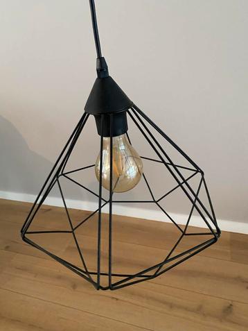 Moderne Zwarte Hanglamp beschikbaar voor biedingen