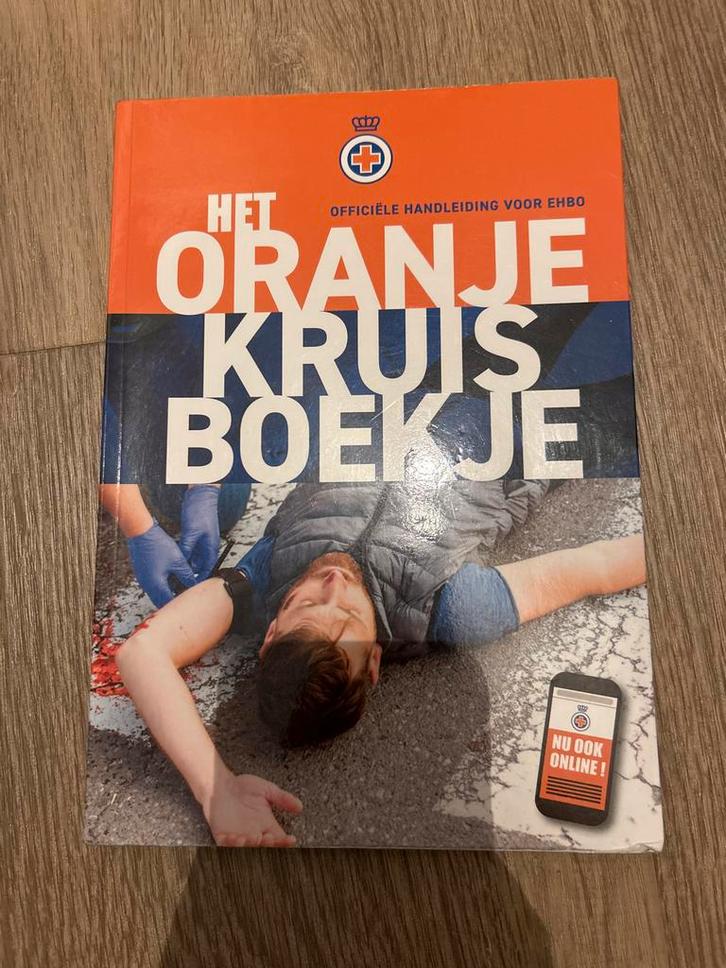 Oranje Kruis Boekje - Officiële Handleiding EHBO, Boeken, Advies, Hulp en Training, Zo goed als nieuw, Ophalen of Verzenden
