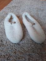 Creme Pantoffels - Maat 38/39 Action, Ophalen of Verzenden, Zo goed als nieuw, Wit, Pantoffels of Sloffen