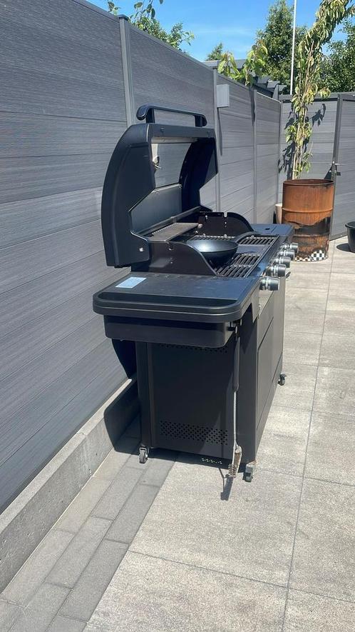 Tenneker Gas BBQ – 5 Burners + Side Burner – Excellent Condi, Tuin en Terras, Gasbarbecues, Gebruikt, Ophalen