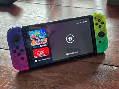 Nintendo Switch OLED met accessoires, Spelcomputers en Games, Spelcomputers | Nintendo Switch, Zo goed als nieuw, Switch OLED