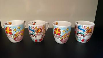 4 Blond Amsterdam sinterklaas koffie kopjes beschikbaar voor biedingen