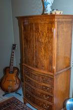 BARKAST in WORTELHOUT, Antiek en Kunst, Antiek | Meubels | Kasten, Ophalen