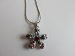 Ketting met bloem hanger met gekleurde strass steentjes, Overige materialen, Ophalen of Verzenden, Zo goed als nieuw, Met strass