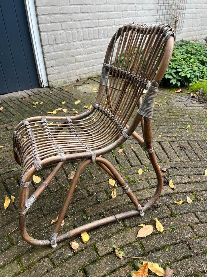 Rotan Kinderstoel - Vintage Charme, Huis en Inrichting, Stoelen, Gebruikt, Eén, Riet of Rotan, Bruin, Ophalen