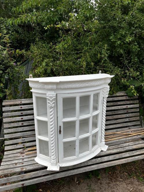 Vitrinekastje hang, Huis en Inrichting, Kasten | Vitrinekasten, Gebruikt, Minder dan 100 cm, 50 tot 100 cm, 25 tot 50 cm, Met deur(en)
