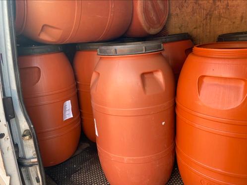 Grote vaten draaideksel plastic vatten regenton water opslag, Tuin en Terras, Regentonnen, Zo goed als nieuw, Kunststof, 150 liter of meer