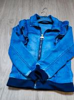 Leuk spijkerjasje met ruches - Maat 116, Ophalen of Verzenden, Zo goed als nieuw, Europe Kids, Meisje