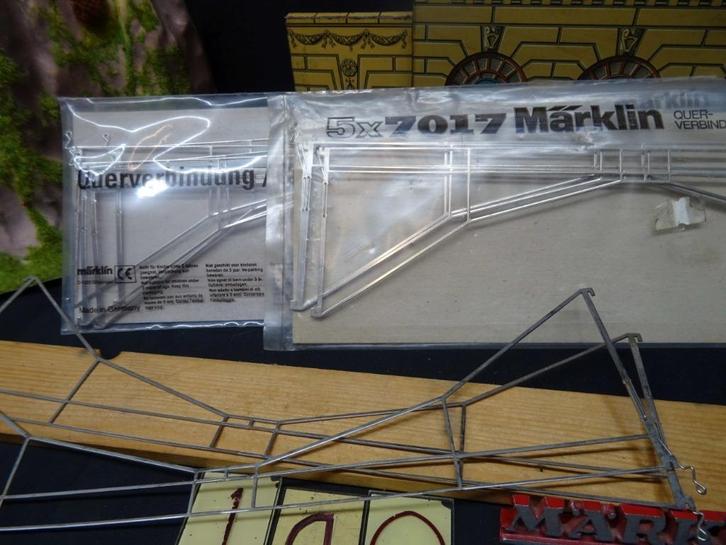 140=Marklin 7017 dwarsverbinding draden.611, Hobby en Vrije tijd, Modeltreinen | H0, Nieuw, Overige typen, Gelijkstroom, Märklin