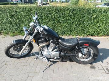 Suzuki VS 1400 Intruder 16.000 mls met werk Inruil Kan beschikbaar voor biedingen