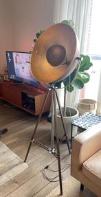 Gouden driepoot vloerlamp, Huis en Inrichting, Lampen | Vloerlampen, Ophalen, Gebruikt, 150 tot 200 cm