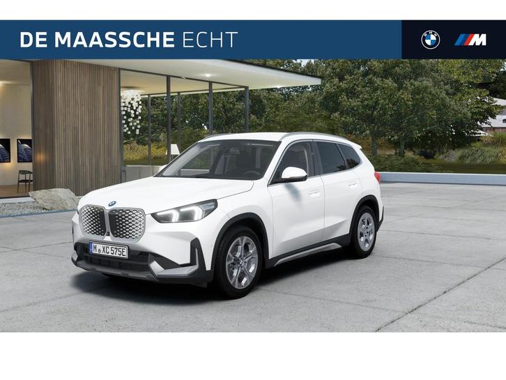BMW iX1 eDrive20 Pure Edition / Adaptieve LED / Comfort Acce, Auto's, BMW, Te koop, iX1, ABS, Achteruitrijcamera, Airbags, Airconditioning