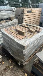 Restpartij betonstenen, Minder dan 3 m³, Ophalen of Verzenden, Overige houtsoorten, Blokken