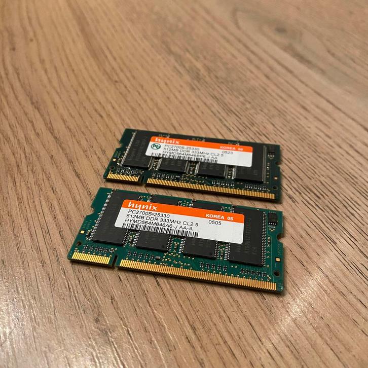 Hynix 1GB DDR 333MHz  ( 2x 512MB ), Computers en Software, RAM geheugen, Gebruikt, Laptop, 1 GB of minder, DDR, Ophalen of Verzenden