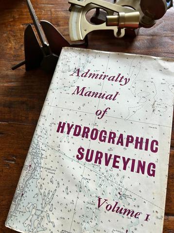 Admiralty Manual of Hydrographic Surveying Volume I 1965. beschikbaar voor biedingen