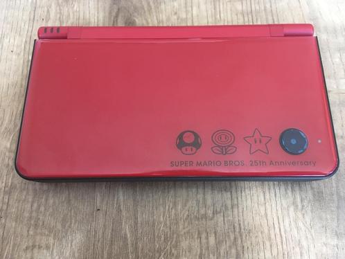 Nintendo DSi XL Limited Edition Super Mario rood, Spelcomputers en Games, Spelcomputers | Nintendo DS, Zo goed als nieuw, Dsi