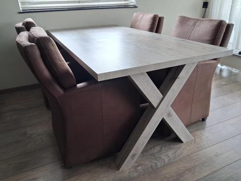Eet tafel met 4 Stoelen en Twee 3 zits banken Western leder, Huis en Inrichting, Kasten | Televisiemeubels, Gebruikt, 100 tot 150 cm