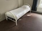 Bed 90 x 200 (inclusief matras), 90 cm, Gebruikt, Eenpersoons, Hout