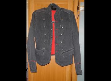 
3 stijlvolle damesblazers – Mango, Dinomoda & Bershka – maa beschikbaar voor biedingen