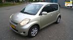 Daihatsu Sirion 2 1.3-16V Exclusive Airco/NAP/parkeersensore, Auto's, Stof, Gebruikt, Zwart, 4 cilinders