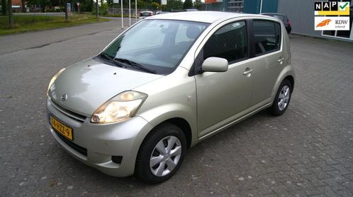 Daihatsu Sirion 2 1.3-16V Exclusive Airco/NAP/parkeersensore, Auto's, Daihatsu, Bedrijf, Te koop, Sirion, ABS, Airbags, Airconditioning