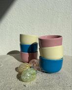 Vintage gekleurde bakjes rond pasen, Ophalen of Verzenden